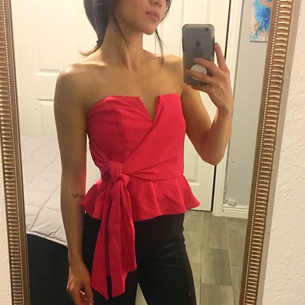 Tie in front pink top